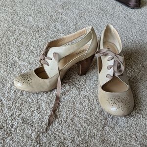 Crown vintage booties worn once